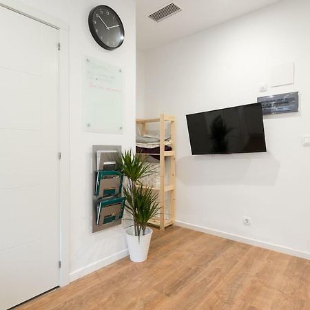 Apartamento Alameda De Colon Apartment มาลากา ภายนอก รูปภาพ