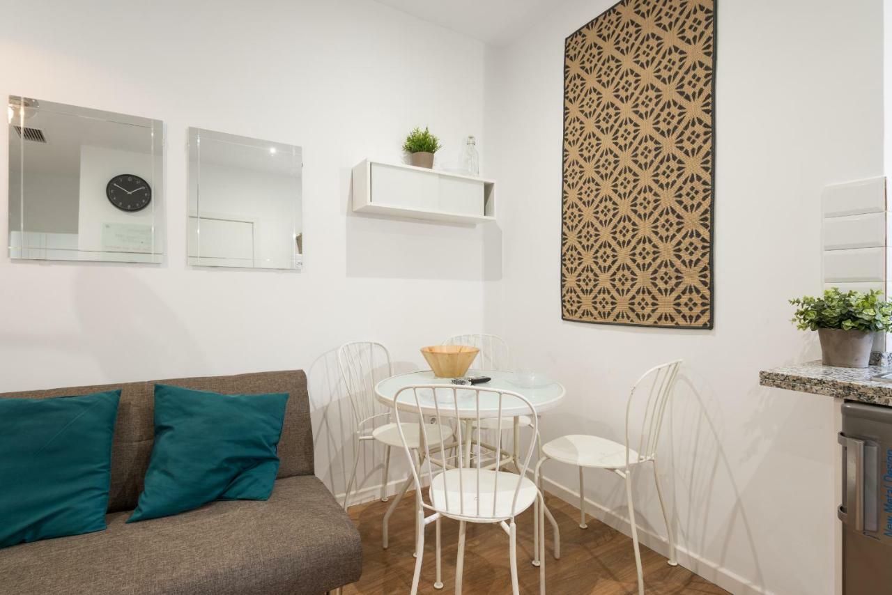 Apartamento Alameda De Colon Apartment มาลากา ภายนอก รูปภาพ