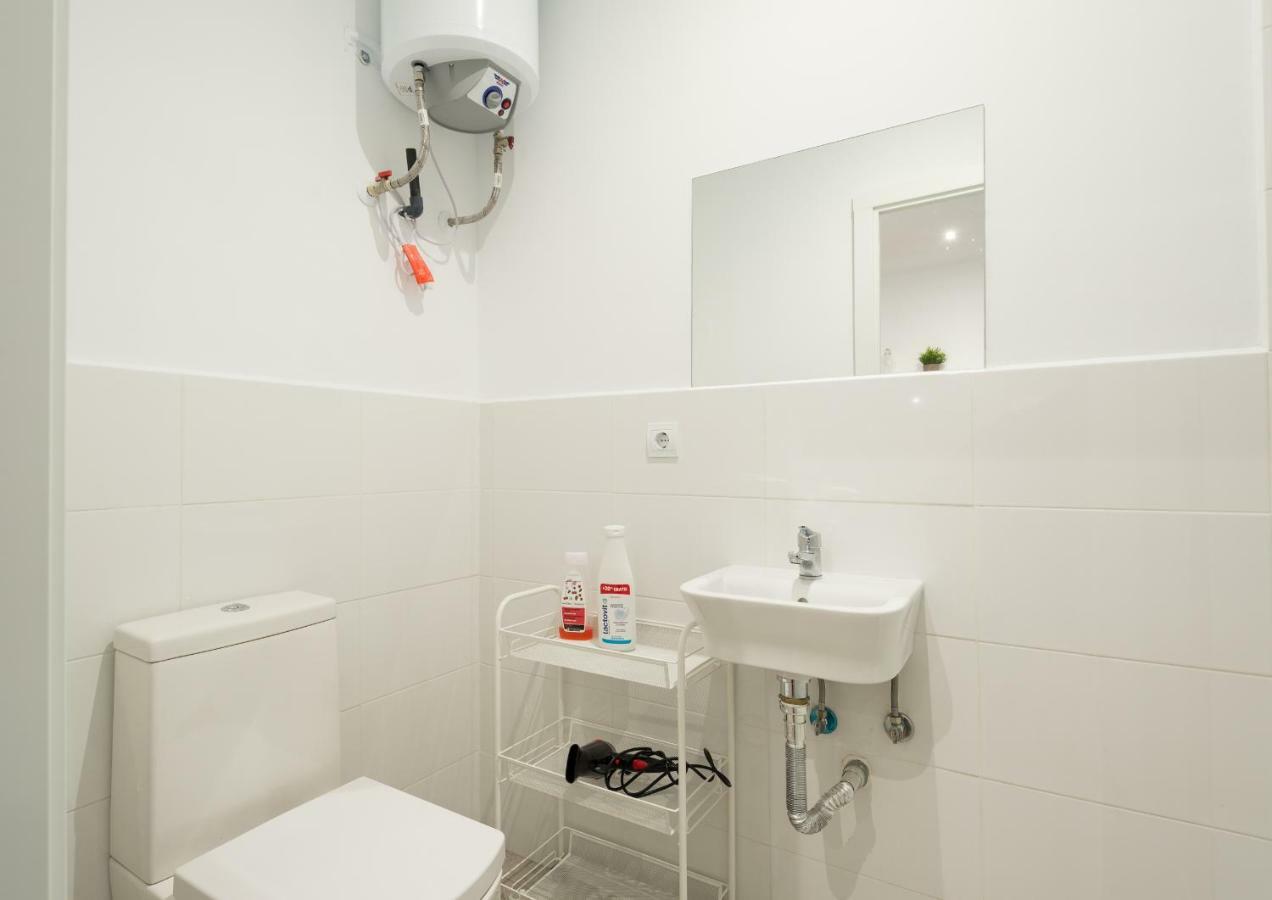 Apartamento Alameda De Colon Apartment มาลากา ภายนอก รูปภาพ
