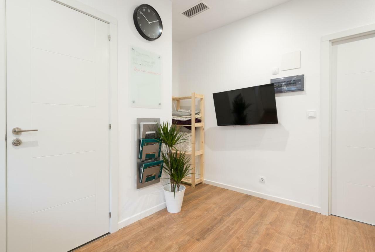 Apartamento Alameda De Colon Apartment มาลากา ภายนอก รูปภาพ